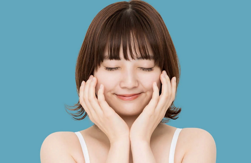 丸顔の魅力と出会う方法