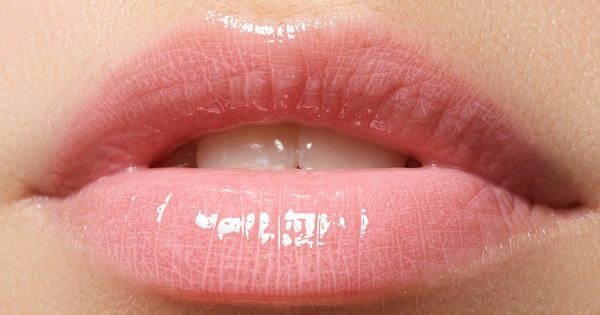 潤い、艶のある唇